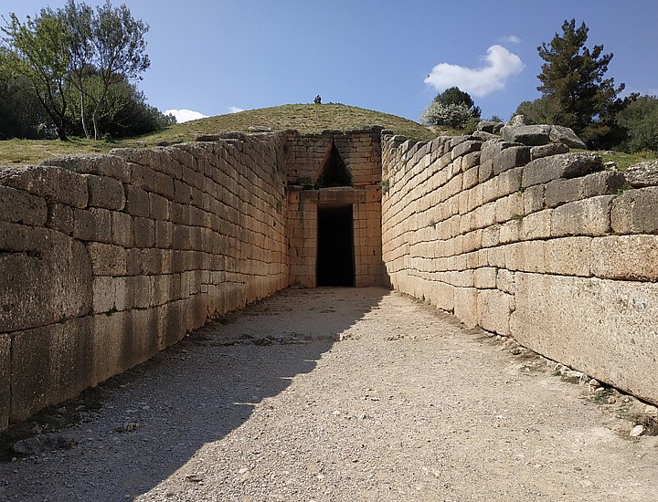 Four Day Mycenae, Olympia, Delphi & Meteora Tour